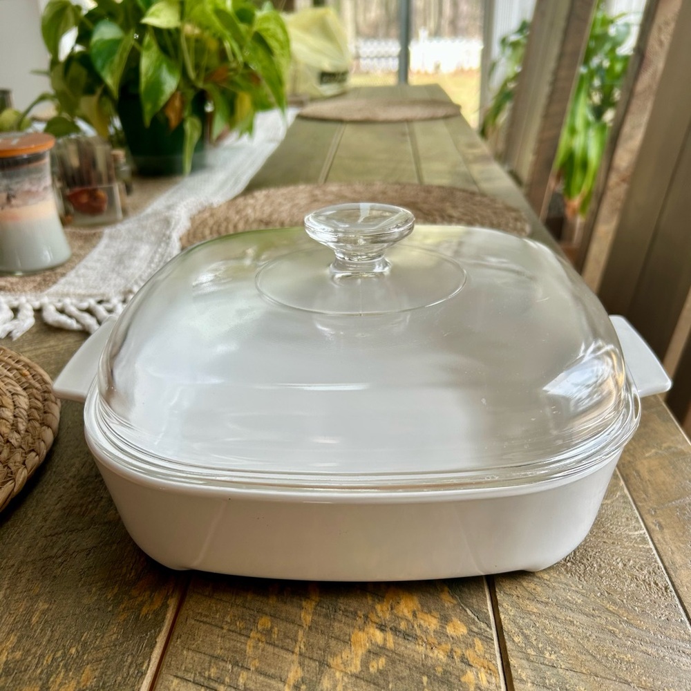 Pyrex Corning Ware Casserole Dish MW-A-10 w/Lid (A-12-C). Microwave Browning 10”